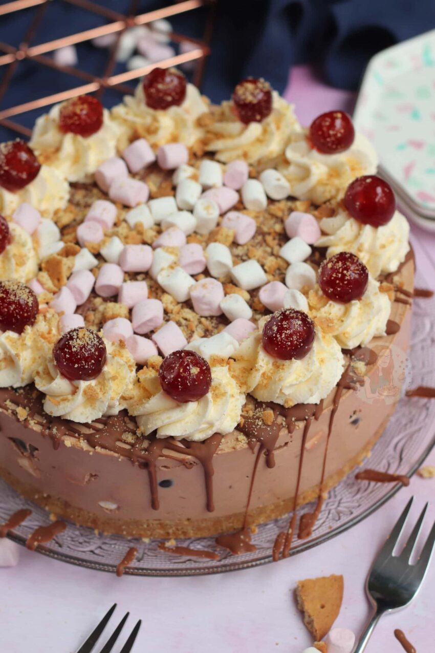 No-Bake Rocky Road Cheesecake!
