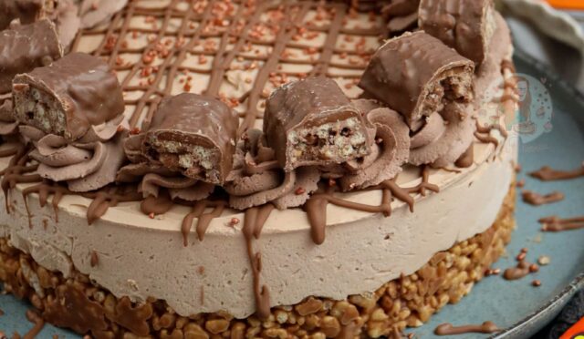 No-Bake Toffee Crisp Cheesecake!