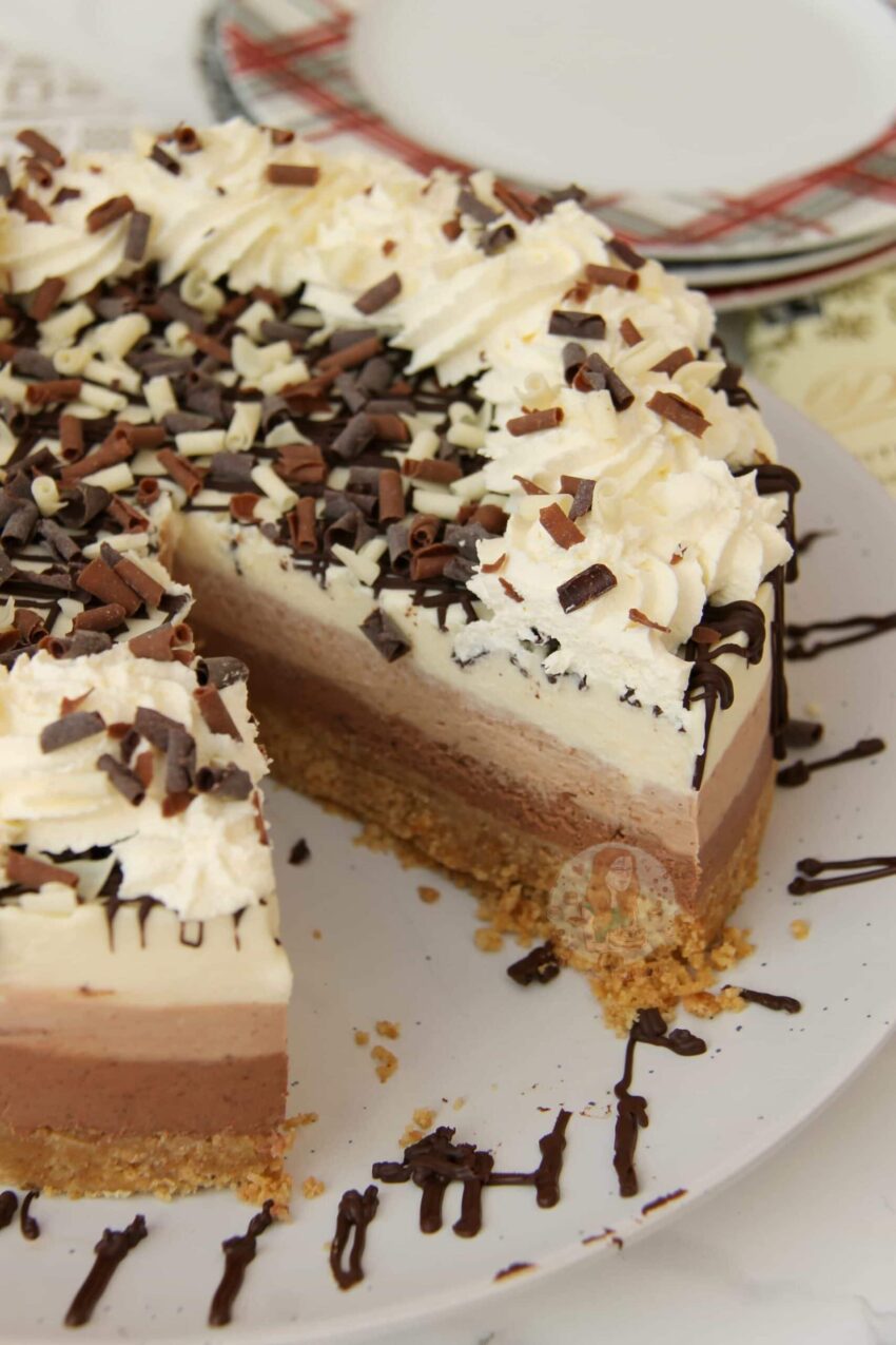 No-Bake Triple Chocolate Cheesecake!