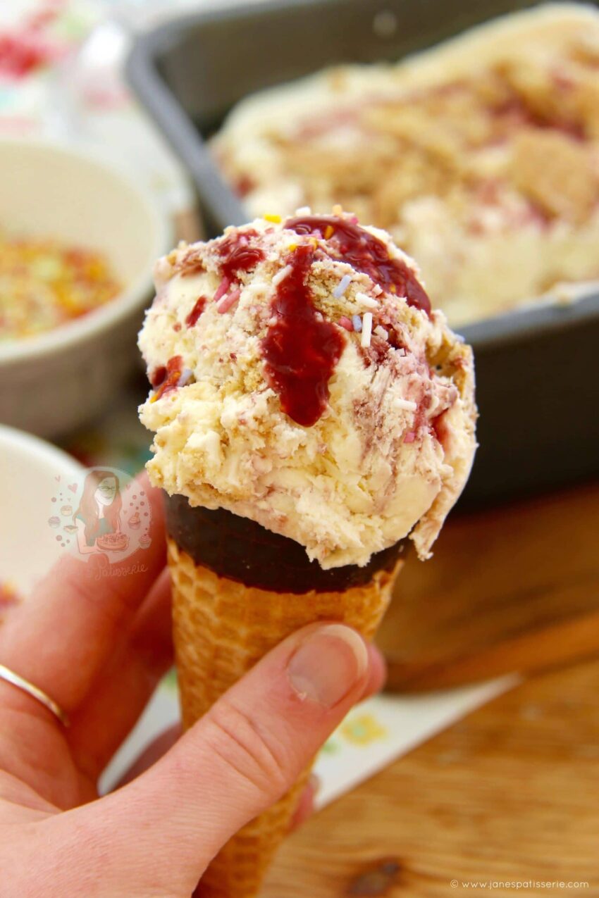 No-Churn Strawberry Cheesecake Ice Cream!