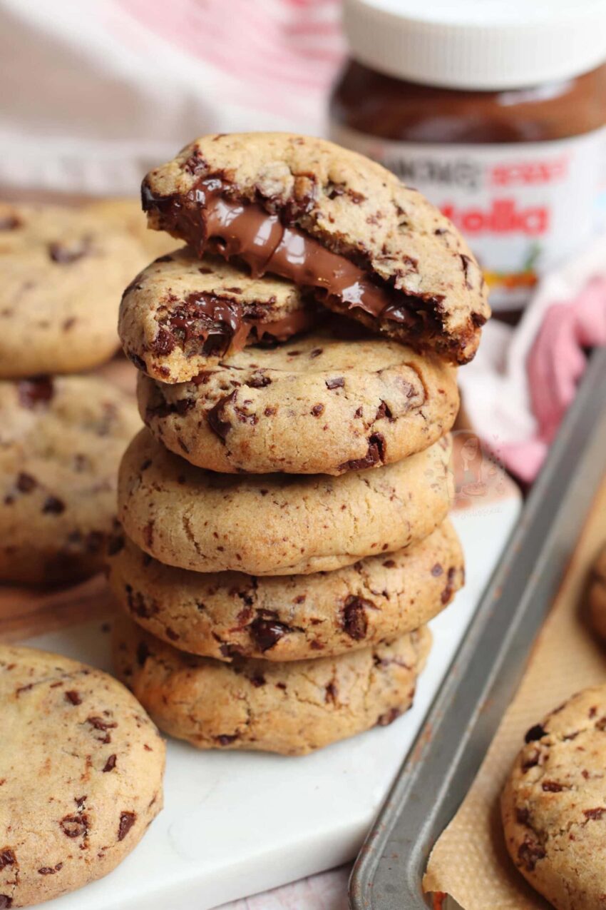 Nutella Stuffed Cookies!