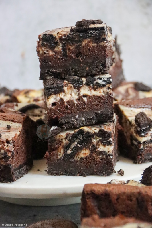 Oreo Cheesecake Brownies!