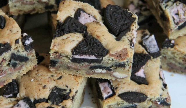 Oreo Cookie Bars!