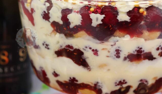 Raspberry Prosecco Trifle!