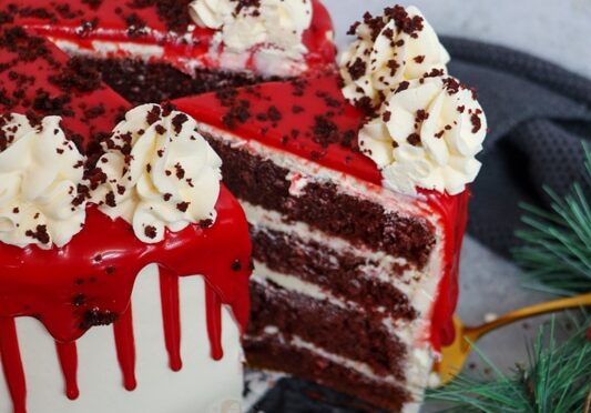 Red Velvet Drip Cake!