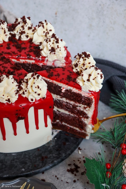 Red Velvet Drip Cake!