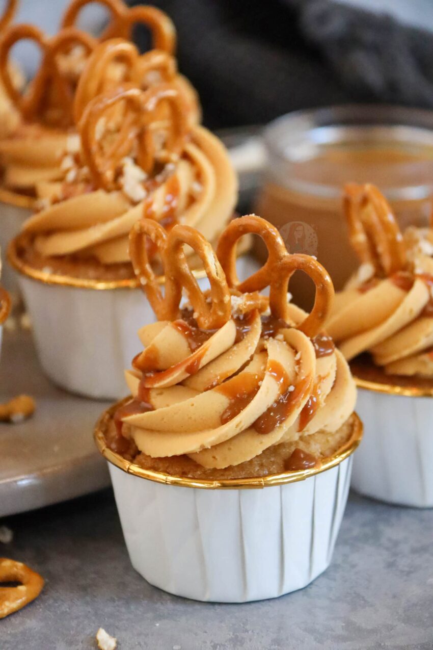 Salted Caramel Pretzel Cupcakes!