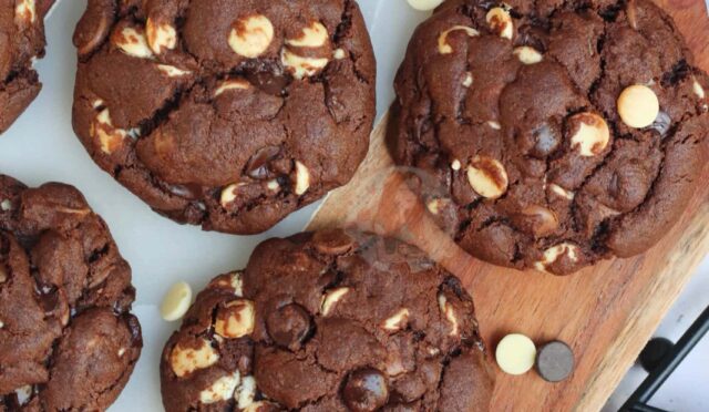 Triple Chocolate NYC Cookies!