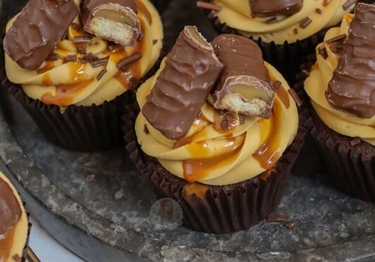Twix Cupcakes!