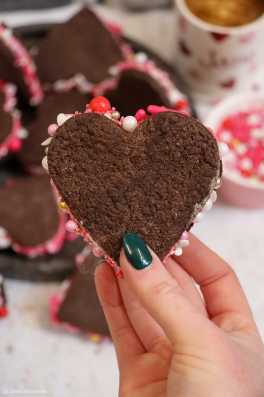 Valentines Sandwich Cookies!