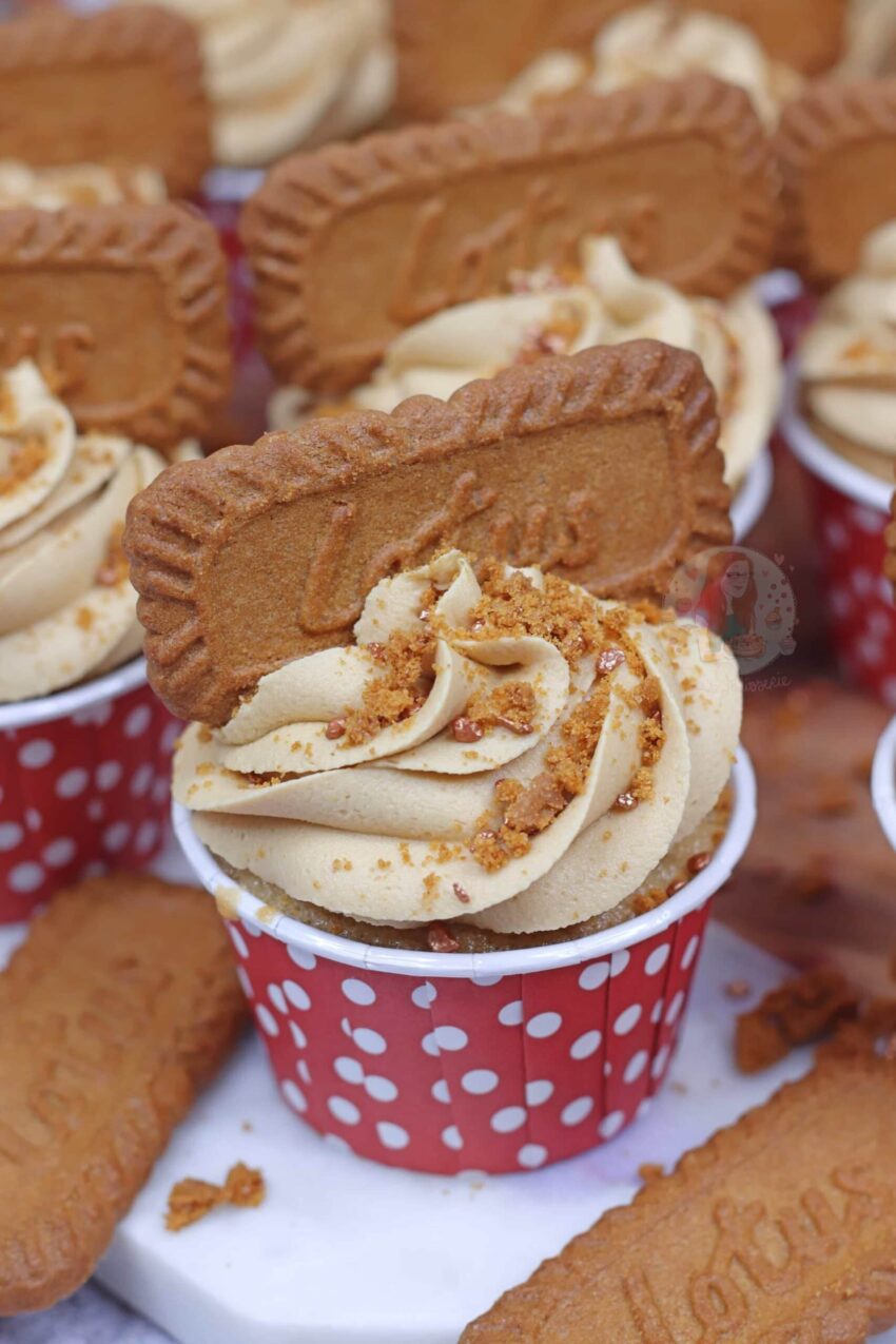Vegan Biscoff Cupcakes!