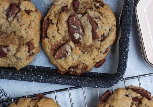 Vegan Chocolate Chip Cookies!