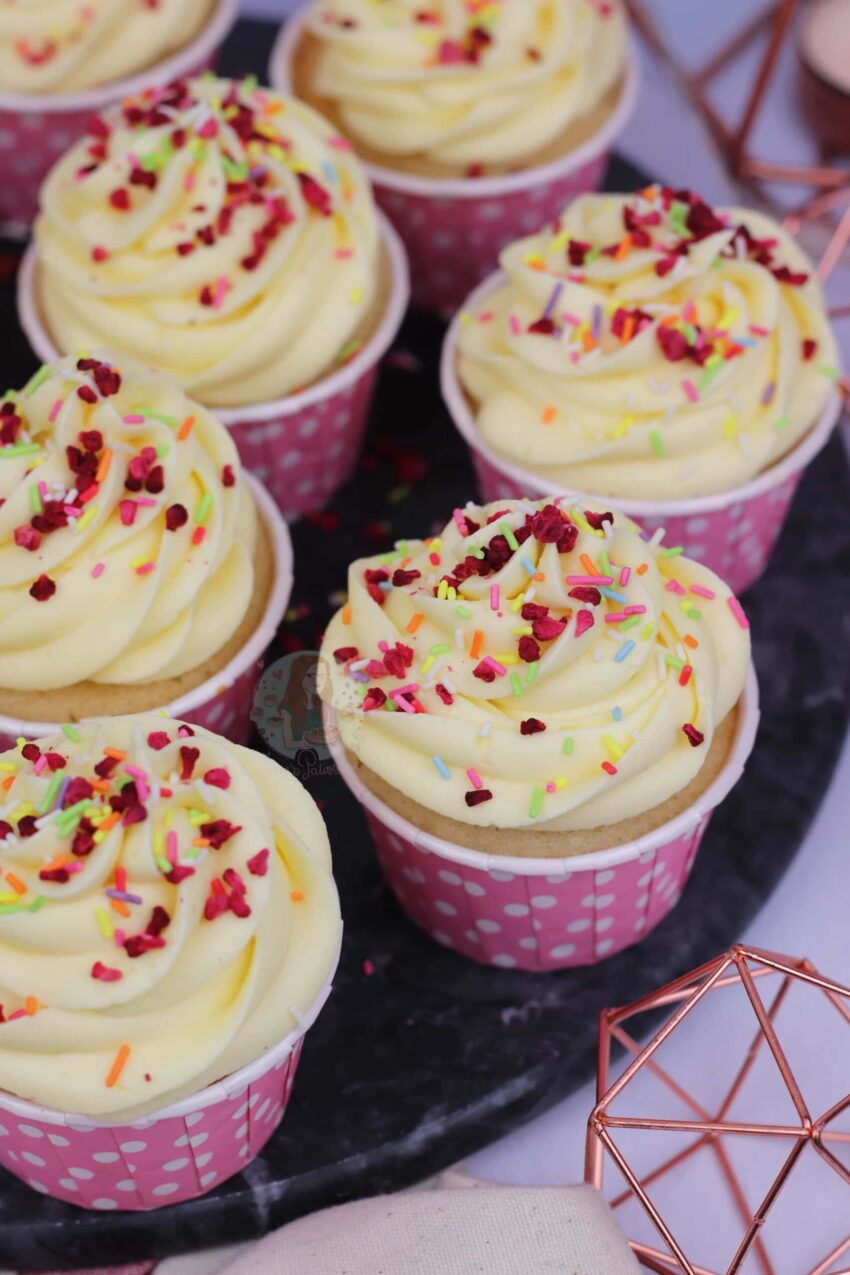 Vegan Vanilla Cupcakes!