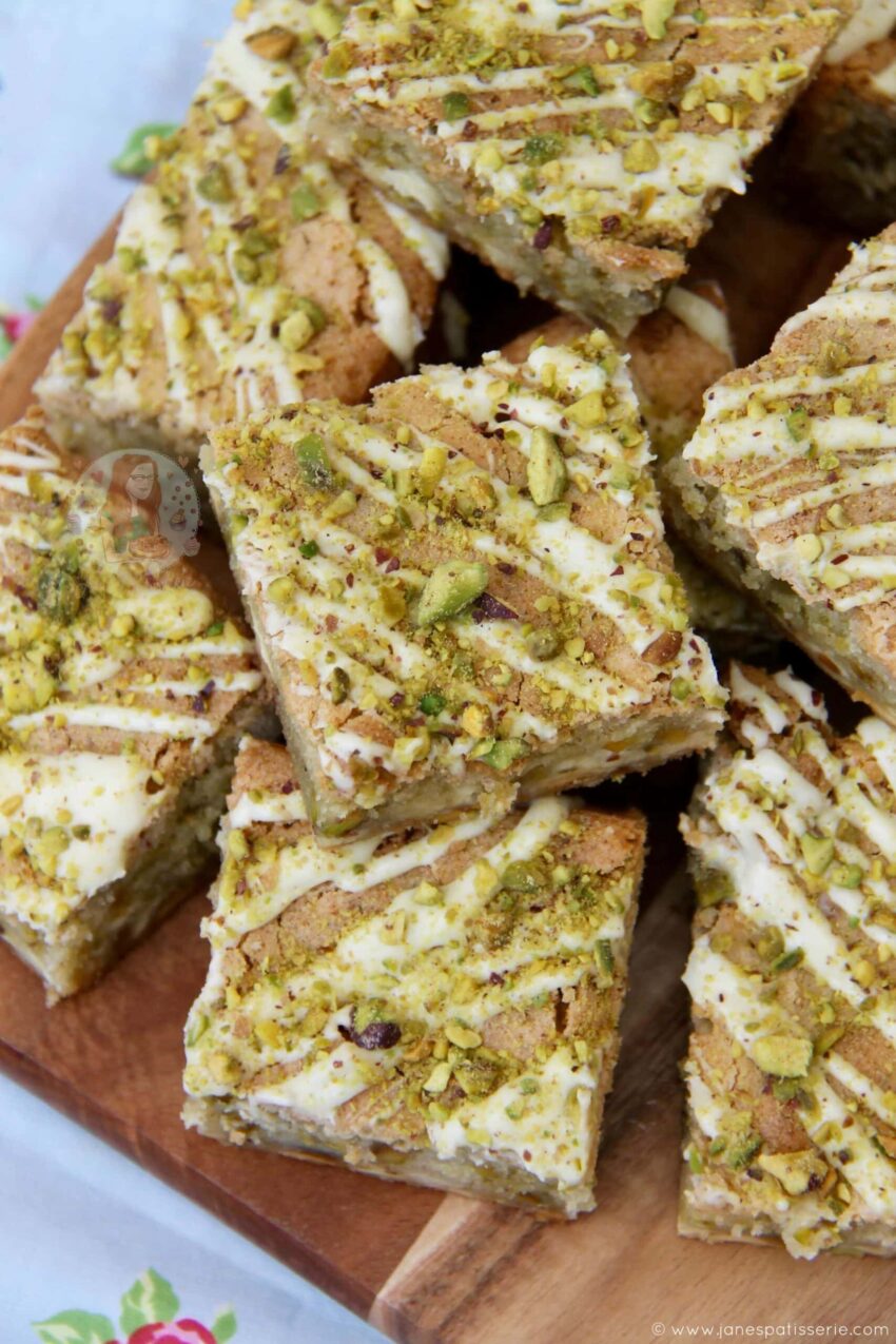 White Chocolate and Pistachio Blondies!