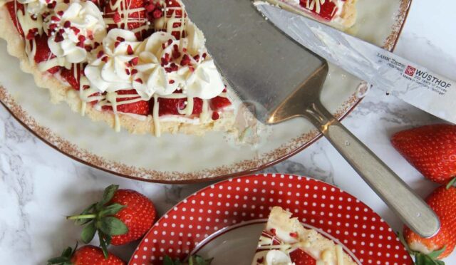 White Chocolate and Strawberry Tart!