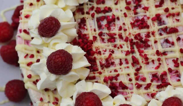 White Chocolate & Raspberry Cheesecake