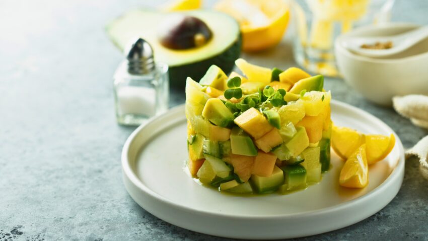 Mango Avocado Shrimp Salad & Spicy Mango Dressing