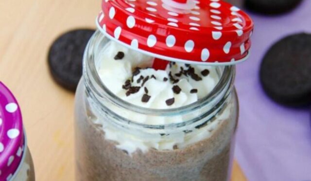 Oreo Chocolate Milkshakes!