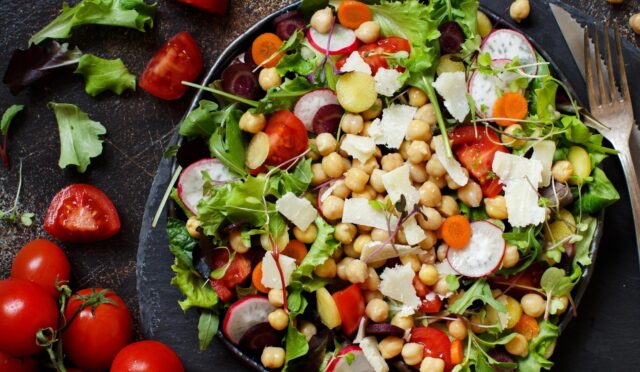 Mediterranean Chickpea Breakfast Salad