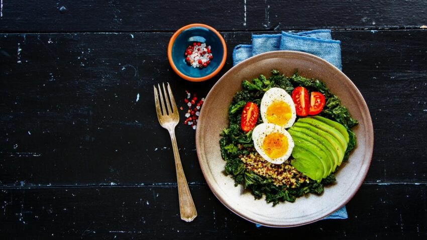 Kale and Egg Breakfast Bowl