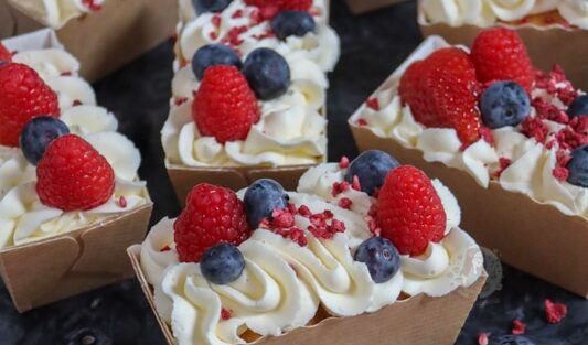 Mini Coronation Loaf Cakes!