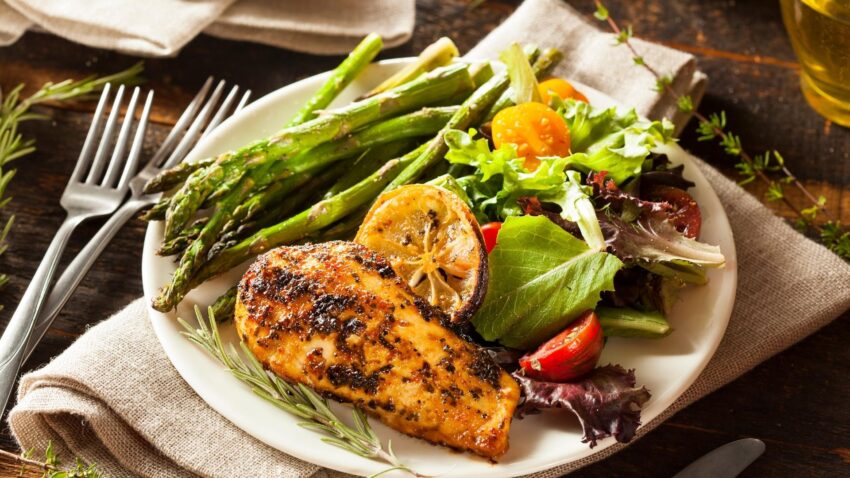 LEMON HERB MEDITERRANEAN CHICKEN SALAD