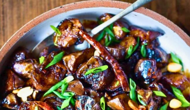 Chinese Eggplant with Spicy Szechuan Sauce (1)