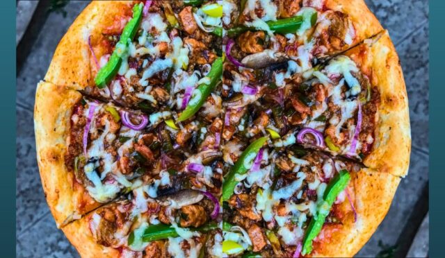 Chicken and veg pizza